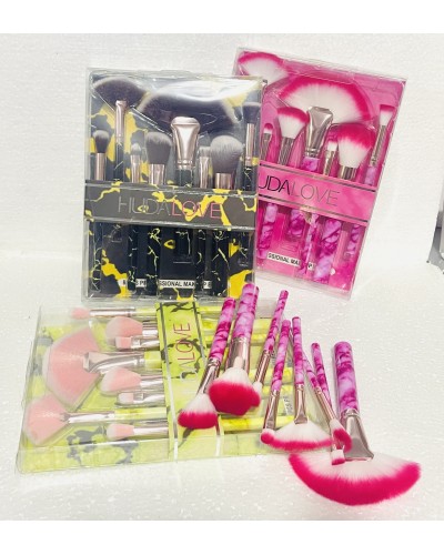 SET BROCHA HUDA LOVE  8PCS