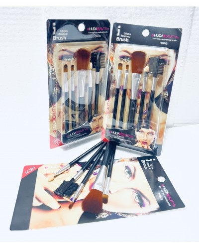 SET BROCHAS HUDA BEAUTY 5PCS